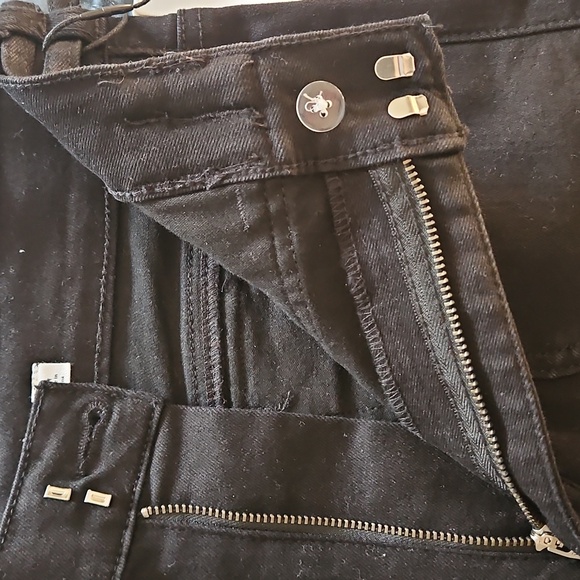 A Loves A High Rise Wide Leg Denim: Black: Size- 26 - Picture 10 of 13